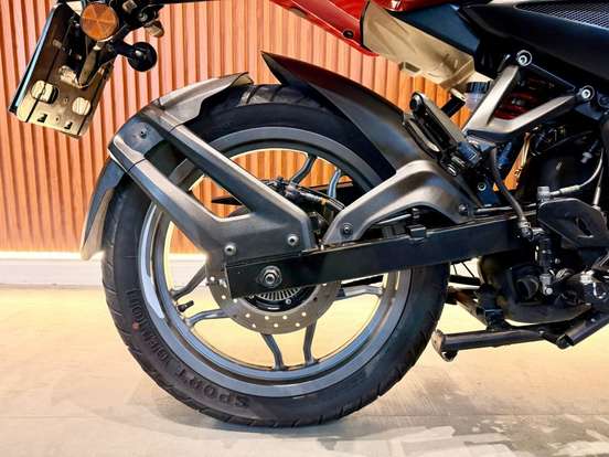 BAJAJ-DOMINAR NS160-2025