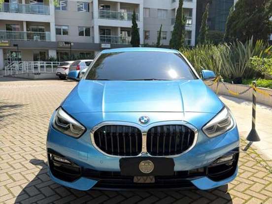 BMW-118i-1.5 12V GASOLINA SPORT GP STEPTRONIC BMW-118i-2019