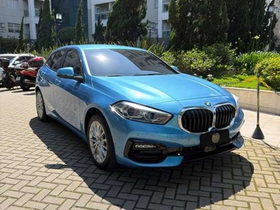 BMW-118i-1.5 12V GASOLINA SPORT GP STEPTRONIC BMW-118i-2019