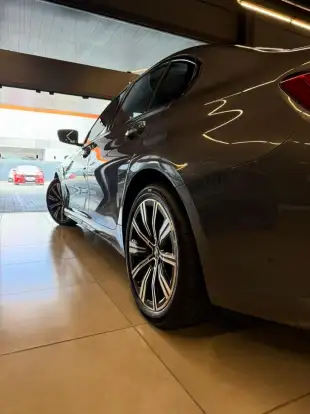 BMW-320i-2021