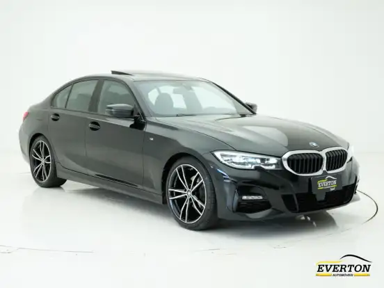 BMW-320i-2022