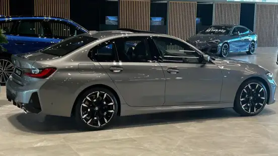 BMW-320i-2025