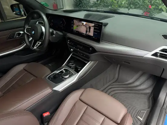 BMW-320i-2024
