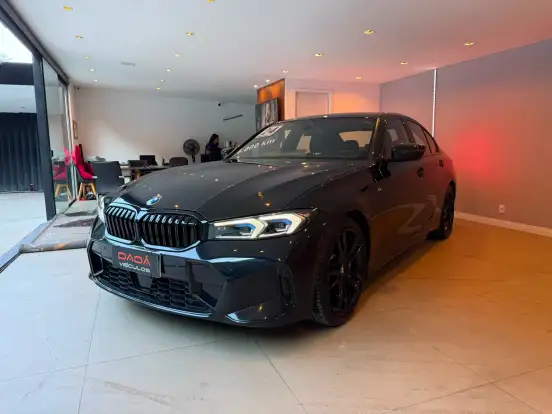 BMW-320i-2024
