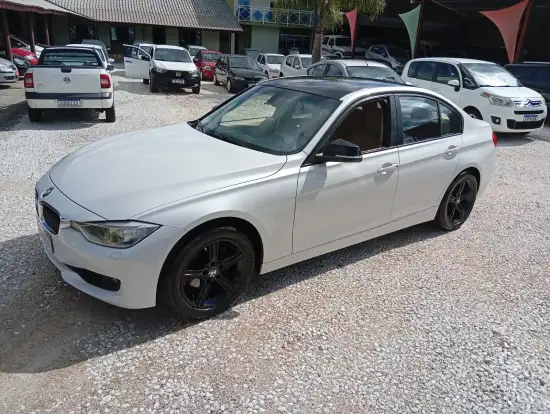 BMW-320i-2012