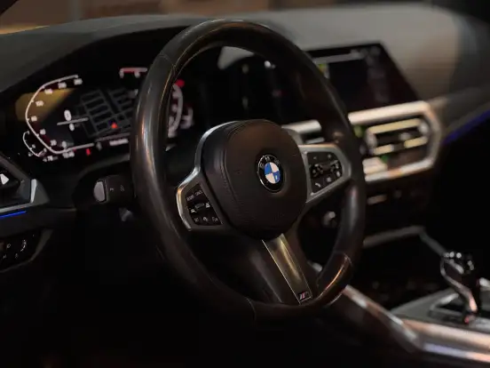 BMW-320i-2.0 16V TURBO GASOLINA M SPORT AUTOMÁTICO BMW-320i-2020