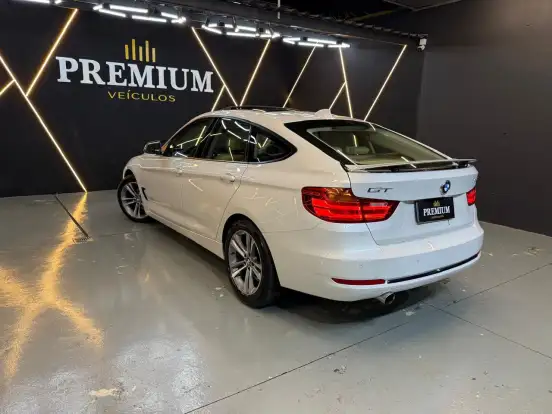 BMW-320i-2.0 GT SPORT 16V TURBO GASOLINA 4P AUTOMÁTICO BMW-320i-2015