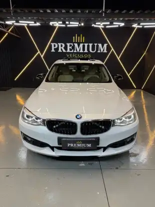BMW-320i-2015