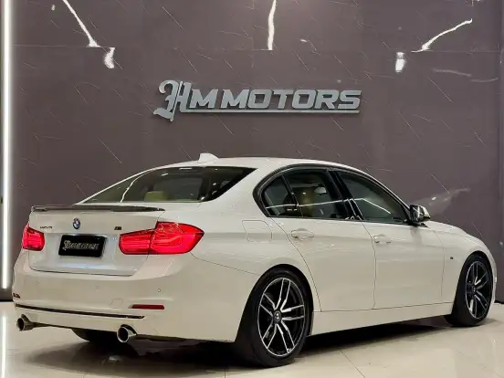 BMW-320i-2.0 SPORT 16V TURBO ACTIVE FLEX 4P AUTOMÁTICO BMW-320i-2016