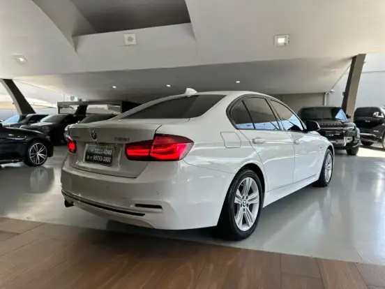 BMW-320i-2018