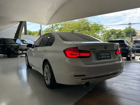 BMW-320i-2018