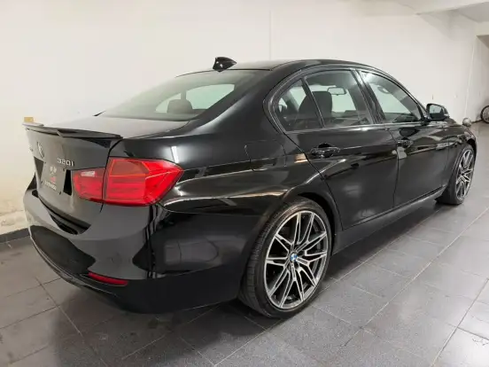 BMW-320i-2.0 SPORT 16V TURBO ACTIVE FLEX 4P AUTOMÁTICO BMW-320i-2015