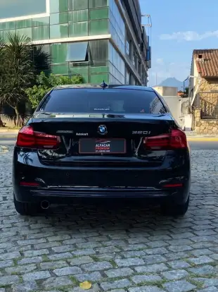 BMW-320i-2018
