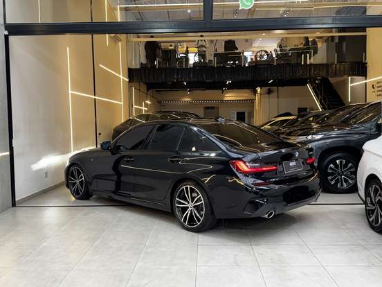 BMW-320i-2.0 16V TURBO FLEX M SPORT AUTOMÁTICO BMW-320i-2021