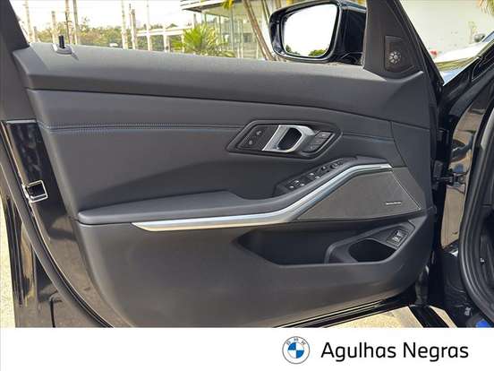 BMW-320i-2.0 16V TURBO FLEX M SPORT AUTOMÁTICO BMW-320i-2025