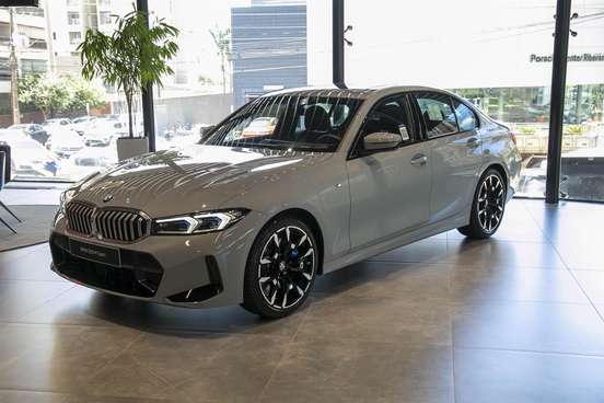 BMW-320i-2026