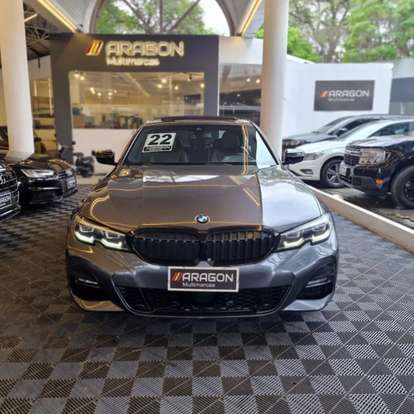 BMW-320i-2021
