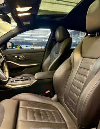 BMW-320i-2022