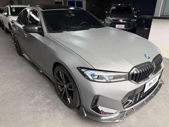 BMW-320i-2022