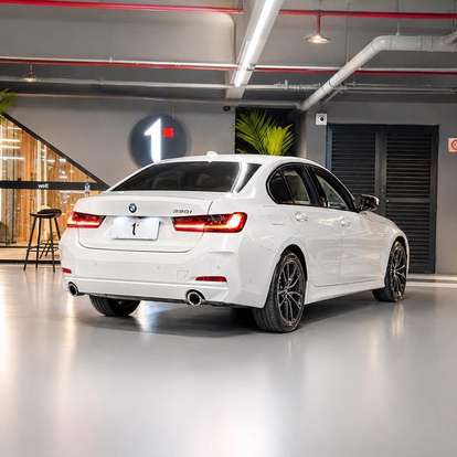 BMW-320i-2024