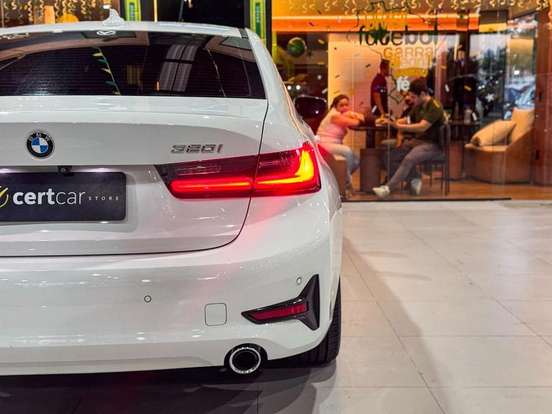 BMW-320i-2.0 16V TURBO GASOLINA GP AUTOMÁTICO BMW-320i-2020