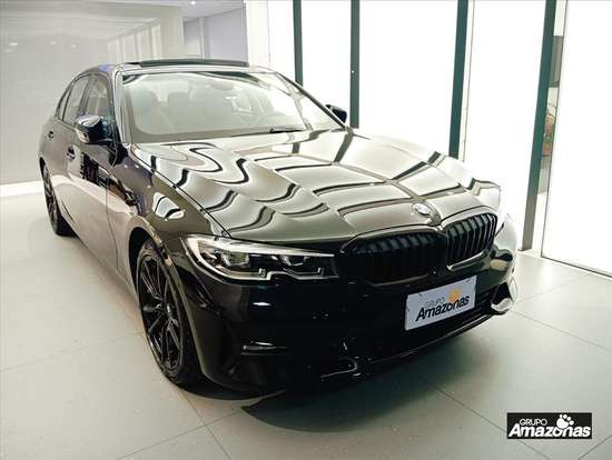 BMW-320i-2020
