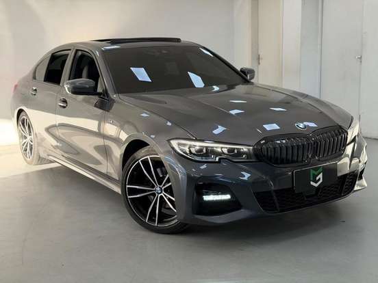 BMW-320i-2020