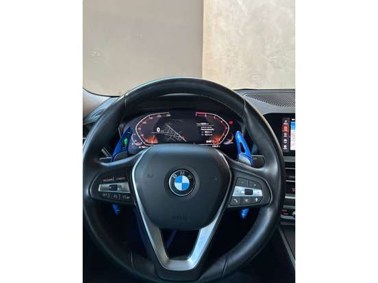 BMW-320i-2020