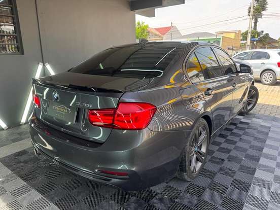 BMW-320i-2016