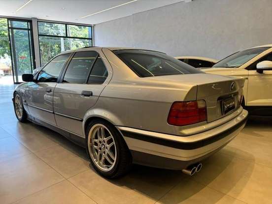 BMW-325i-2.5 SEDAN 24V GASOLINA 4P AUTOMÁTICO BMW-325i-1994