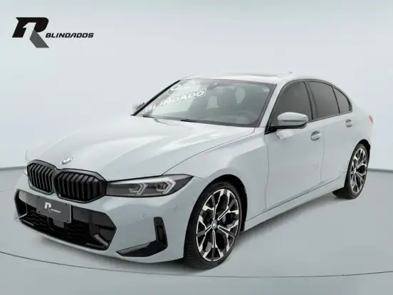 BMW-330e-2025