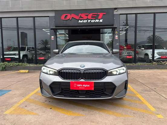 BMW-330e-2022