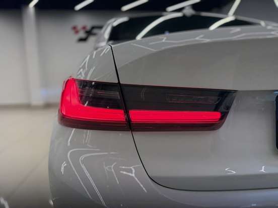 BMW-330i-2.0 16V TURBO GASOLINA SPORT AUTOMÁTICO BMW-330i-2019
