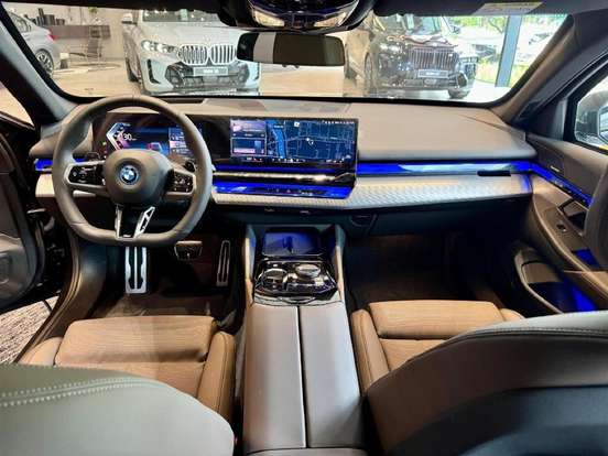 BMW-530e-2.0 TWINPOWER PHEV M SPORT AUTOMÁTICO BMW-530e-2025