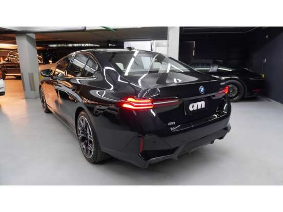 BMW-530e-2.0 TWINPOWER PHEV M SPORT AUTOMÁTICO BMW-530e-2024