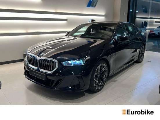 BMW-530e-2025