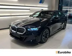 BMW 530e 2.0 TWINPOWER PHEV M SPORT AUTOMÁTICO BMW 530e 2.0 TWINPOWER PHEV M SPORT AUTOMÁTICO