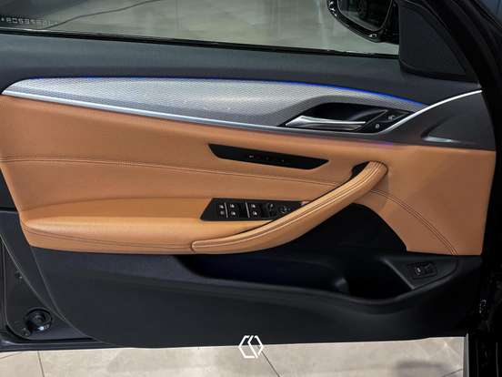 BMW-530i-2017