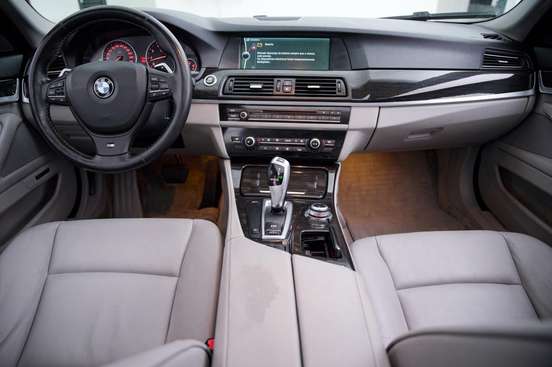BMW-535i-2010