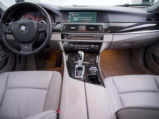BMW-535i-3.0 SEDAN 6 CILINDROS 24V TURBO GASOLINA 4P AUTOMÁTICO BMW-535i-2010