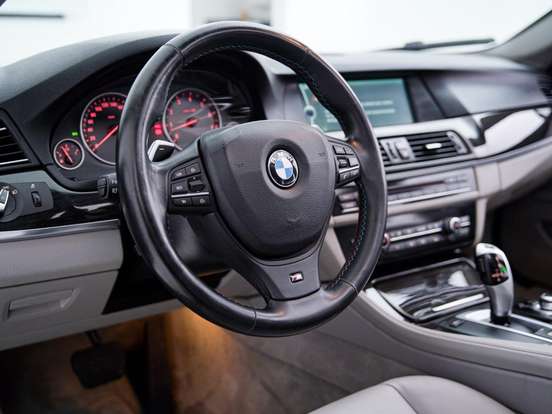 BMW-535i-3.0 SEDAN 6 CILINDROS 24V TURBO GASOLINA 4P AUTOMÁTICO BMW-535i-2010