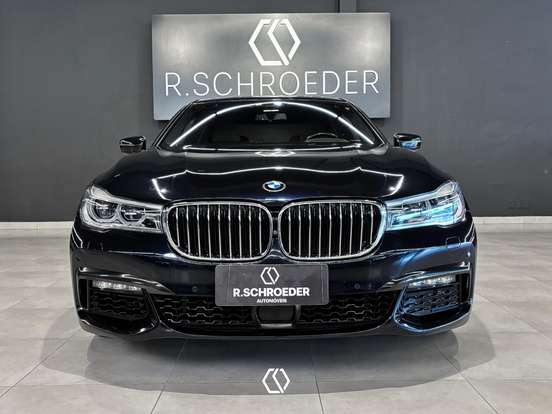 BMW-750Li-4.4 M SPORT V8 32V GASOLINA 4P AUTOMÁTICO BMW-750Li-2018