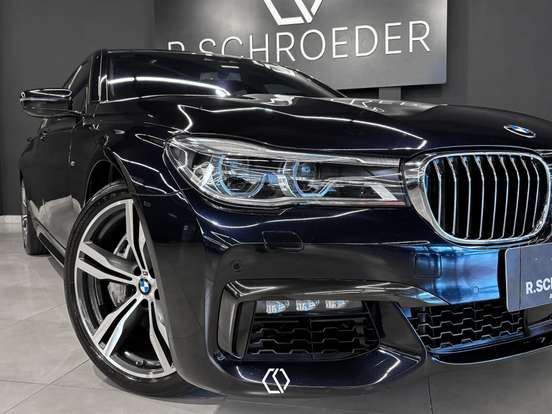 BMW-750Li-4.4 M SPORT V8 32V GASOLINA 4P AUTOMÁTICO BMW-750Li-2018