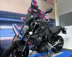 BMW F 900 R SPORT PLUS BMW F 900 R SPORT PLUS