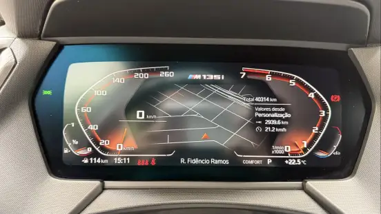 BMW-M 135i-2021