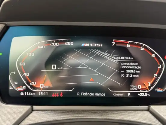 BMW-M 135i-2.0 16V TURBO GASOLINA XDRIVE DARK EDITION AUTOMÁTICO BMW-M 135i-2021