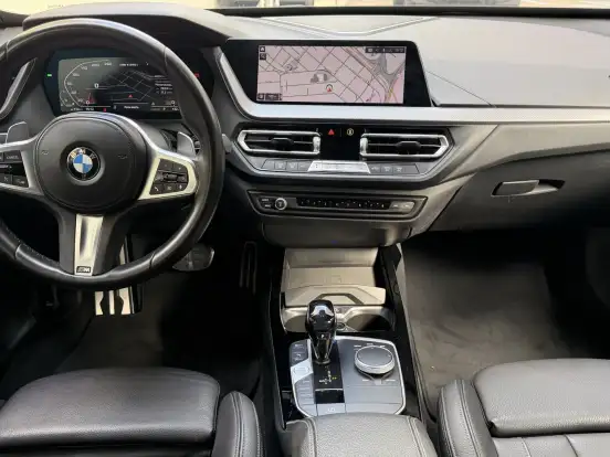 BMW-M 135i-2.0 16V TURBO GASOLINA XDRIVE DARK EDITION AUTOMÁTICO BMW-M 135i-2021