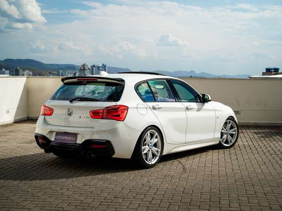 BMW-M 135i-3.0 24V TURBO GASOLINA 4P AUTOMÁTICO BMW-M 135i-2015