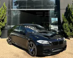 BMW M5 4.4 V8 32V GASOLINA 4P AUTOMÁTICO BMW M5 4.4 V8 32V GASOLINA 4P AUTOMÁTICO
