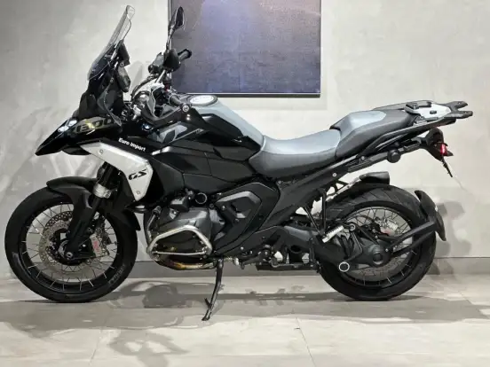 BMW-R 1300 GS TRIPLE BLACK BMW-R 1300 GS TRIPLE BLACK-2025